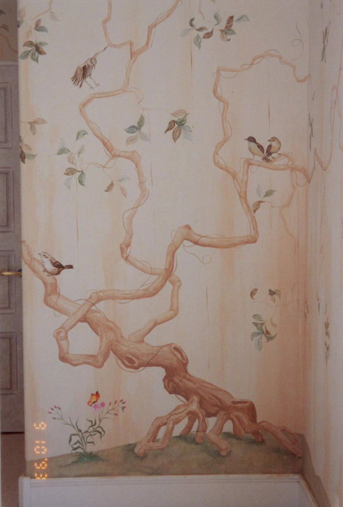 Mural Artistry - Hand-painted details