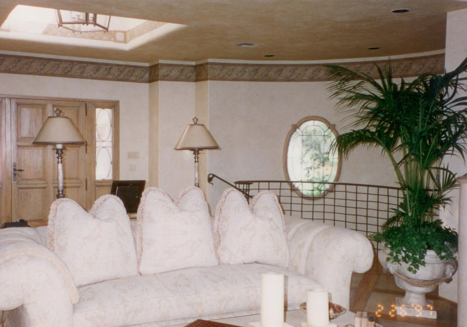 Mural Artistry - Hand-painted details